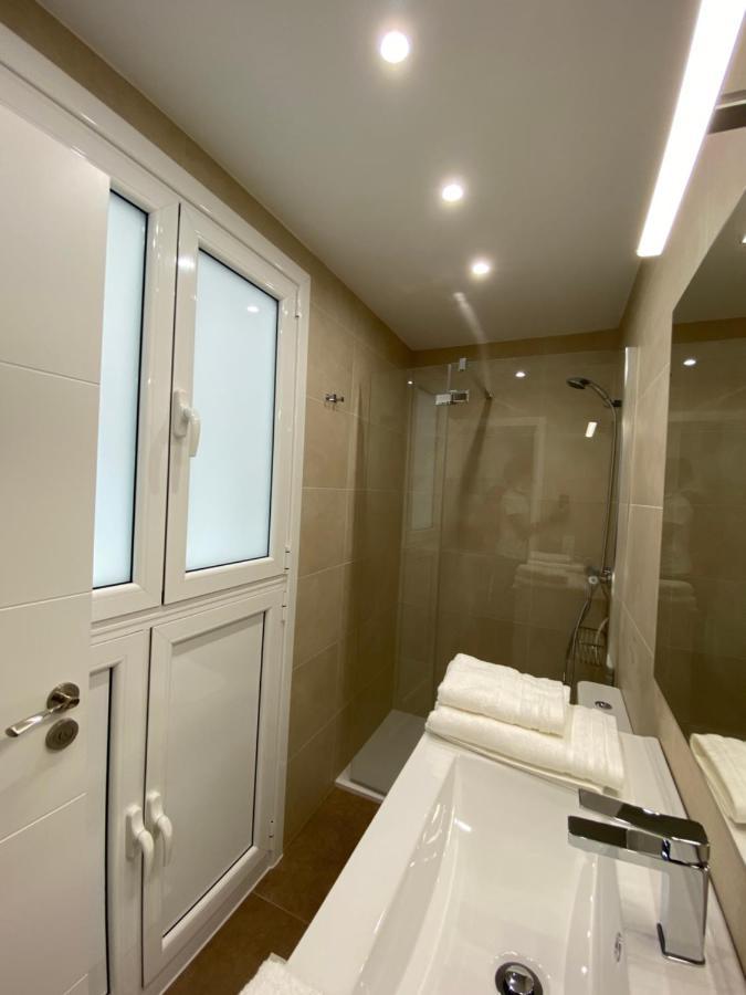 Beautiful Apartment Ondarreta Beach San Sebastian Buitenkant foto