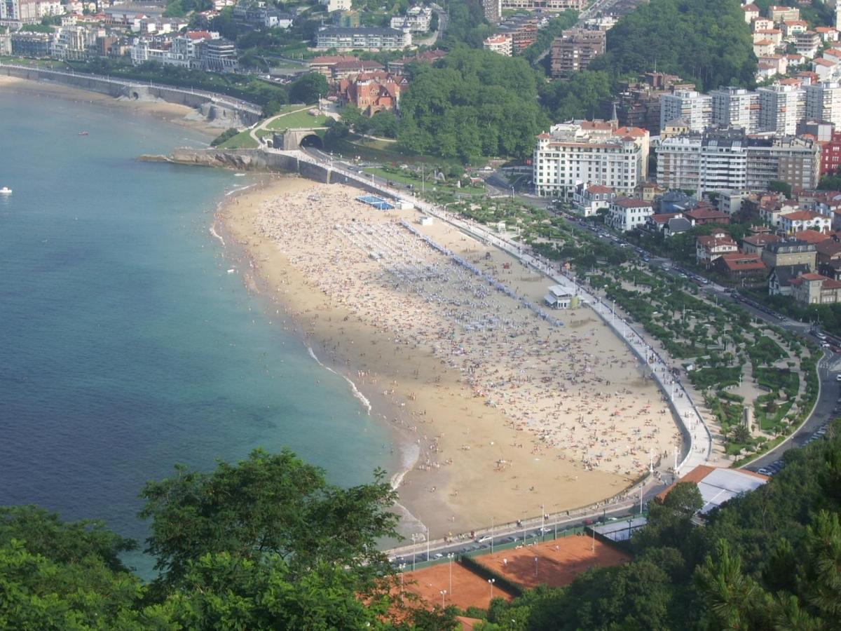 Beautiful Apartment Ondarreta Beach San Sebastian Buitenkant foto